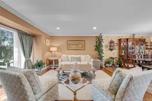 936 Stratford Ct, Westbury, NY 11590 - Photo 5