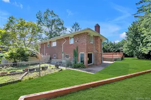 936 Stratford Ct, Westbury, NY 11590 - Photo 21