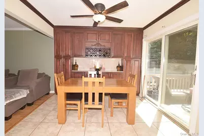 90 Cornell Drive, Smithtown, NY 11787 - Photo 7