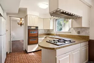 63 Lauren Ave, Dix Hills, NY 11746 - Photo 13