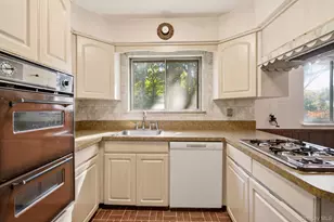 63 Lauren Ave, Dix Hills, NY 11746 - Photo 11