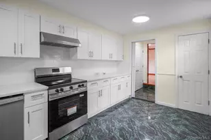 1565 10th St, West Babylon, NY 11704 - Photo 9