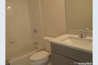 648 Bayview Avenue, Bellport, NY 11713 - Photo 19
