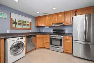 28 Hurd Ave, Garnerville, NY 10923 - Photo 15