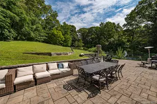 37 Buckingham Dr, Dix Hills, NY 11746 - Photo 23