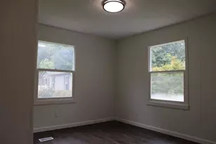 8 Victoria Ln, Beacon, NY 12508 - Photo 9