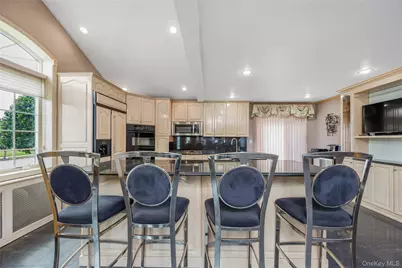 30 Swan Drive, Massapequa, NY 11758 - Photo 9