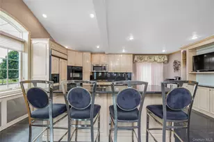 30 Swan Dr, Massapequa, NY 11758 - Photo 9