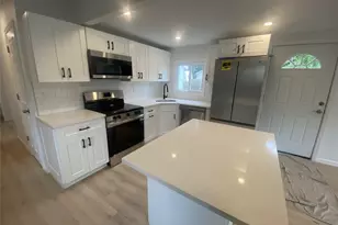 181 Cypress Dr, Mastic Beach, NY 11951 - Photo 5