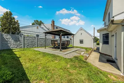 949 Mile Square Road, Yonkers, NY 10704 - Photo 17