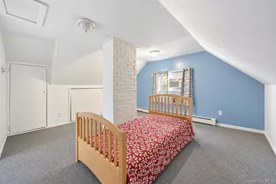 35 Meeting Lane, Hicksville, NY 11801 - Photo 19