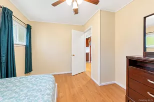 35 Meeting Ln, Hicksville, NY 11801 - Photo 13