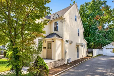 37 Jayson Avenue, Great Neck, NY 11021 - Photo 3