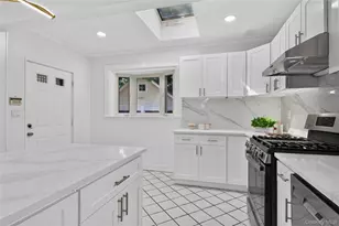 37 Jayson Ave, Great Neck, NY 11021 - Photo 13