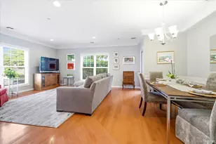 77 Maple Ave, Rockville Centre, NY 11570 - Photo 9