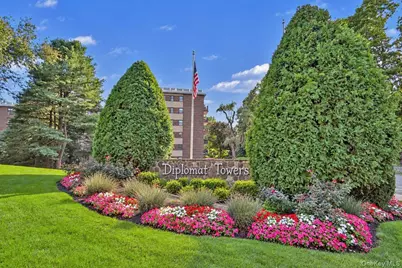 100 Diplomat Drive #6C, Mount Kisco, NY 10549 - Photo 1