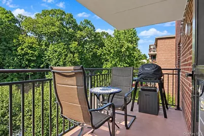 100 Diplomat Drive #6C, Mount Kisco, NY 10549 - Photo 9