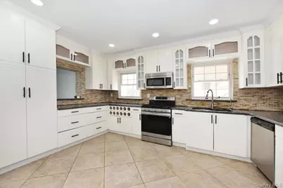7627 175th Street, Fresh Meadows, NY 11366 - Photo 13
