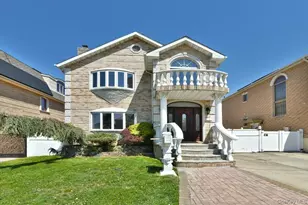 76-27 175th St, Fresh Meadows, NY 11366 - Photo 1