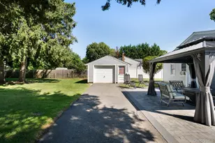 51 Norwood Ave, Port Jefferson, NY 11776 - Photo 21