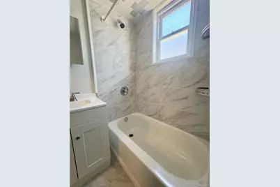 249 N Macquesten Parkway Floor #2, Mount Vernon, NY 10550 - Photo 9