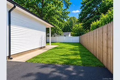 220 Moriches Avenue, Mastic, NY 11950 - Photo 15