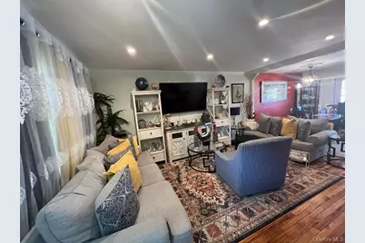 1023B E 229th Street, Bronx, NY 10466 - Photo 5