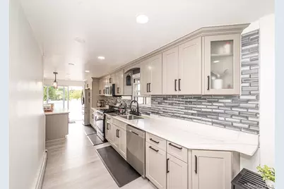 2696 W Alder Road, Bellmore, NY 11710 - Photo 9