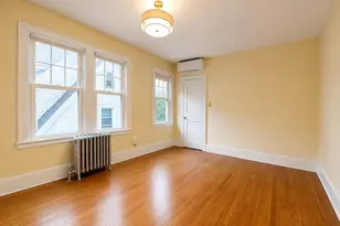 42 Crestview St, New Rochelle, NY 10801 - Photo 11