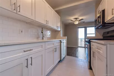 20 Wendell Street #19F, Hempstead, NY 11550 - Photo 5