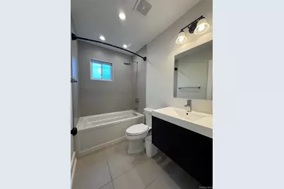 3215 Eastern Parkway, Baldwin, NY 11510 - Photo 9