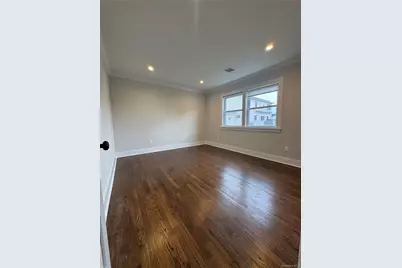 3215 Eastern Parkway, Baldwin, NY 11510 - Photo 7
