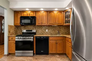 31-21 46th St, Astoria, NY 11103 - Photo 3