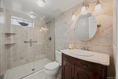 154 Celler Avenue, New Hyde Park, NY 11040 - Photo 25