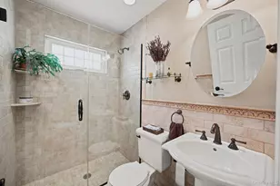 154 Celler Ave, New Hyde Park, NY 11040 - Photo 21