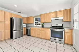 15 Shore Oaks Dr, Stony Brook, NY 11790 - Photo 9