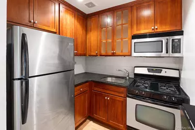 495 E 7th Street #1J, Brooklyn, NY 11218 - Photo 3
