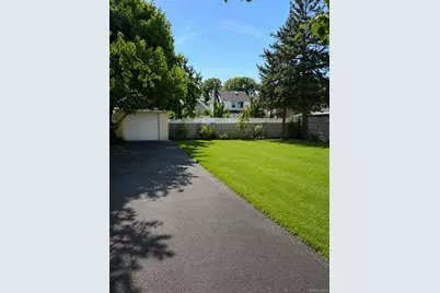 213 Washington Avenue, Cedarhurst, NY 11516 - Photo 3