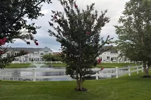 38204 Winterberry Dr, Plainview, NY 11803 - Photo 5