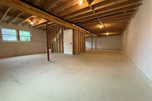 129 Southaven Ave, Mastic, NY 11950 - Photo 15
