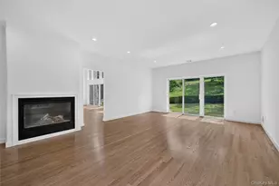 26 Hamlet Dr, Hauppauge, NY 11788 - Photo 15