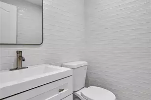 26 Hamlet Dr, Hauppauge, NY 11788 - Photo 29