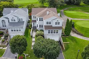 26 Hamlet Dr, Hauppauge, NY 11788 - Photo 3
