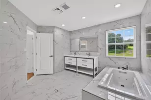26 Hamlet Dr, Hauppauge, NY 11788 - Photo 25
