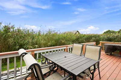 8 Cayuga Street, Ocean Beach, NY 11770 - Photo 9