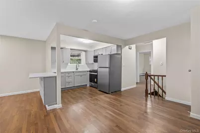 401 Olmstead Avenue #3, Bronx, NY 10473 - Photo 5
