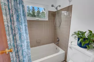5 Madsen Ln, East Northport, NY 11731 - Photo 11
