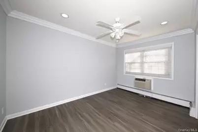 64 S Clinton Avenue #4B, Bay Shore, NY 11706 - Photo 5