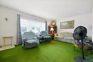1095 Huckleberry Rd, Bellmore, NY 11710 - Photo 5