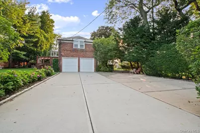 501 Broadway, Lawrence, NY 11559 - Photo 19